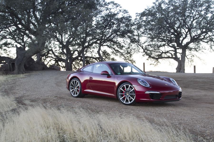  Porsche 911 Carrera S 2012 года  (фото 37 из 155)